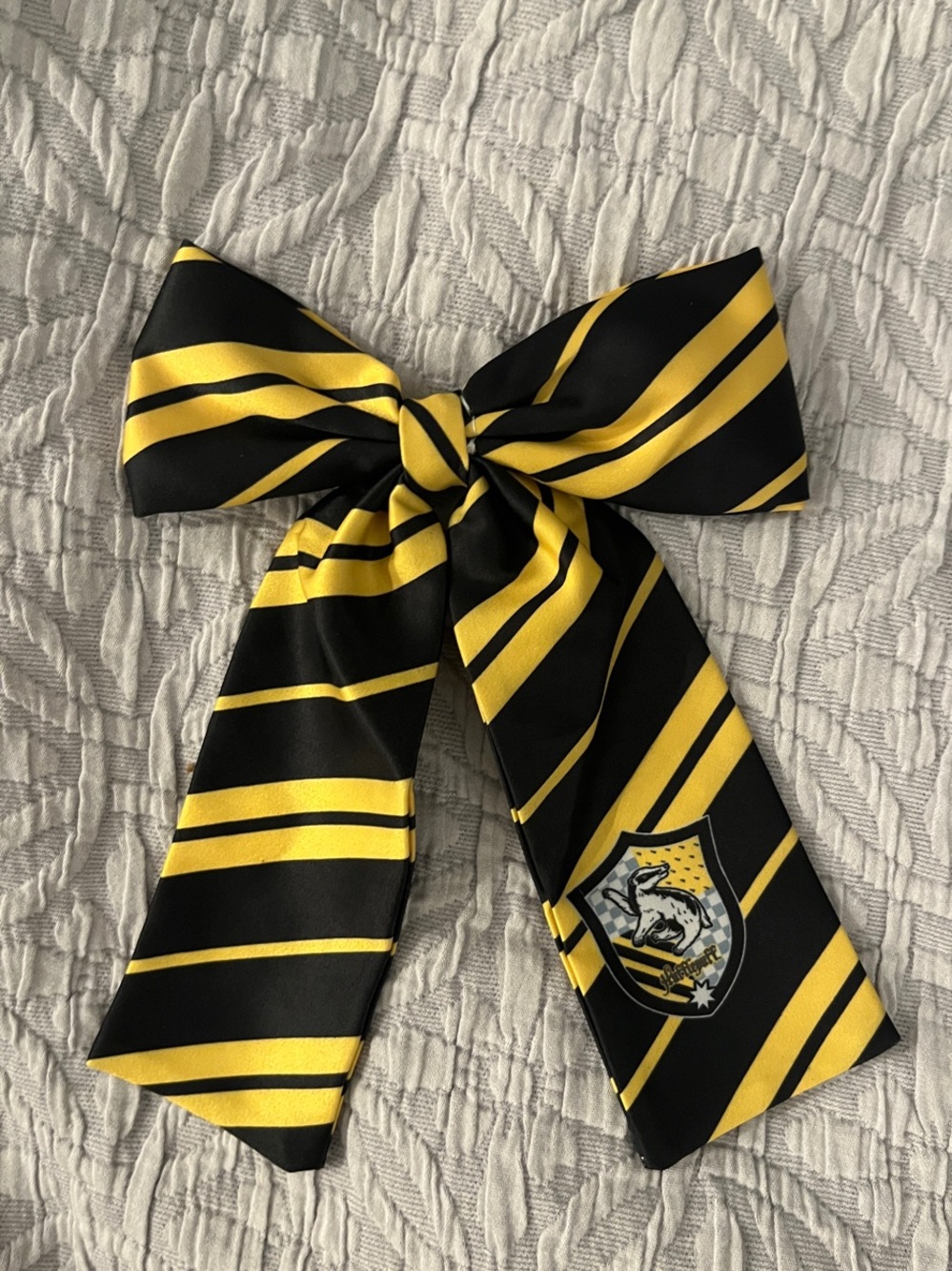 Harry Potter Hufflepuff Black Yellow Striped Bow Hair Barette Clip Accessory